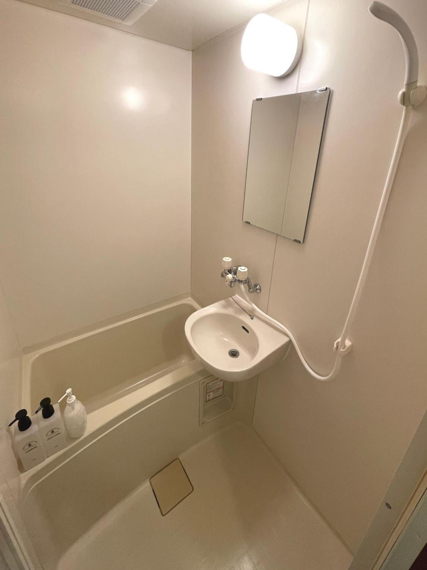 #1 新宿まで2分! 清潔で安全な部屋! Wifi無料! โตเกียว ภายนอก รูปภาพ